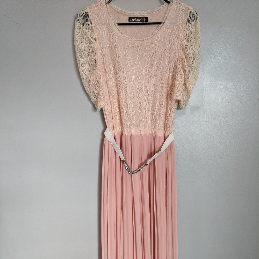 NWOT - Belted Peach Pleated Lace Dress